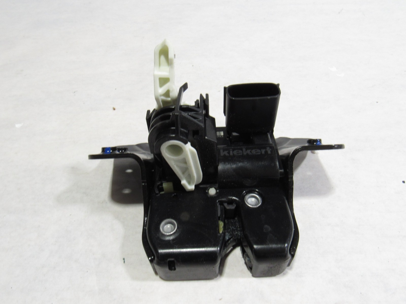 18-21 Aston Martin Vantage 2019 Rear Trunk Hatch Lock Latch Actuator :O