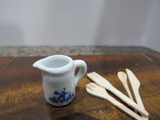 Dollhouse Miniature CROCK WITH UTENSILS 1:12