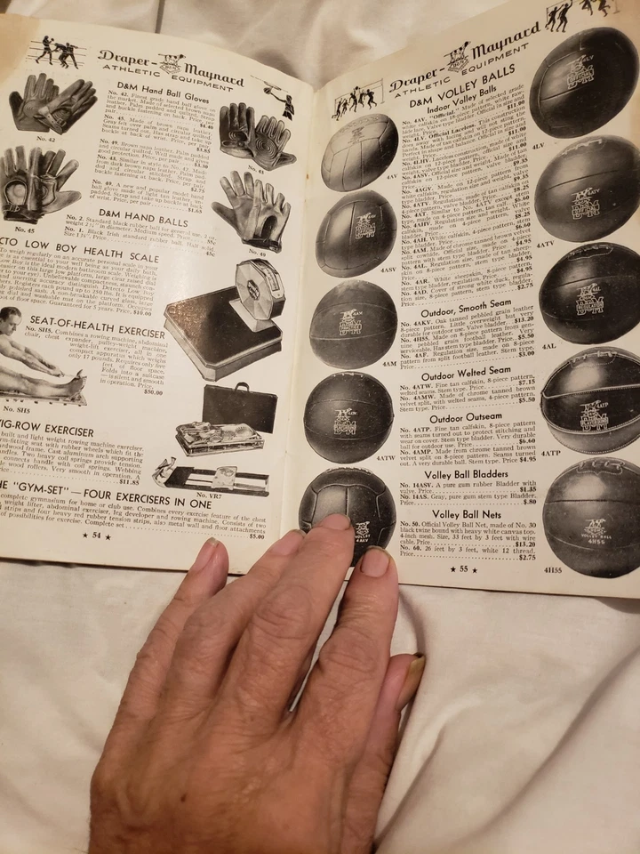 Catálogo de artículos deportivos D&M otoño/invierno 1933 buen estado un corte y manchas  Foto 4 de 4