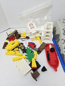 Lego Pirates Eldorado Fortress 6276 base and misc pieces lot
