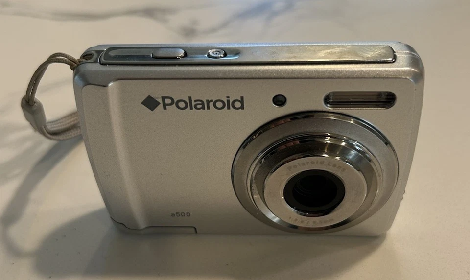 Polaroid A500 5.0 MP Digital Camera/Silver + Case/Strap/4GB SD Card - Tested - Image 2 of 4