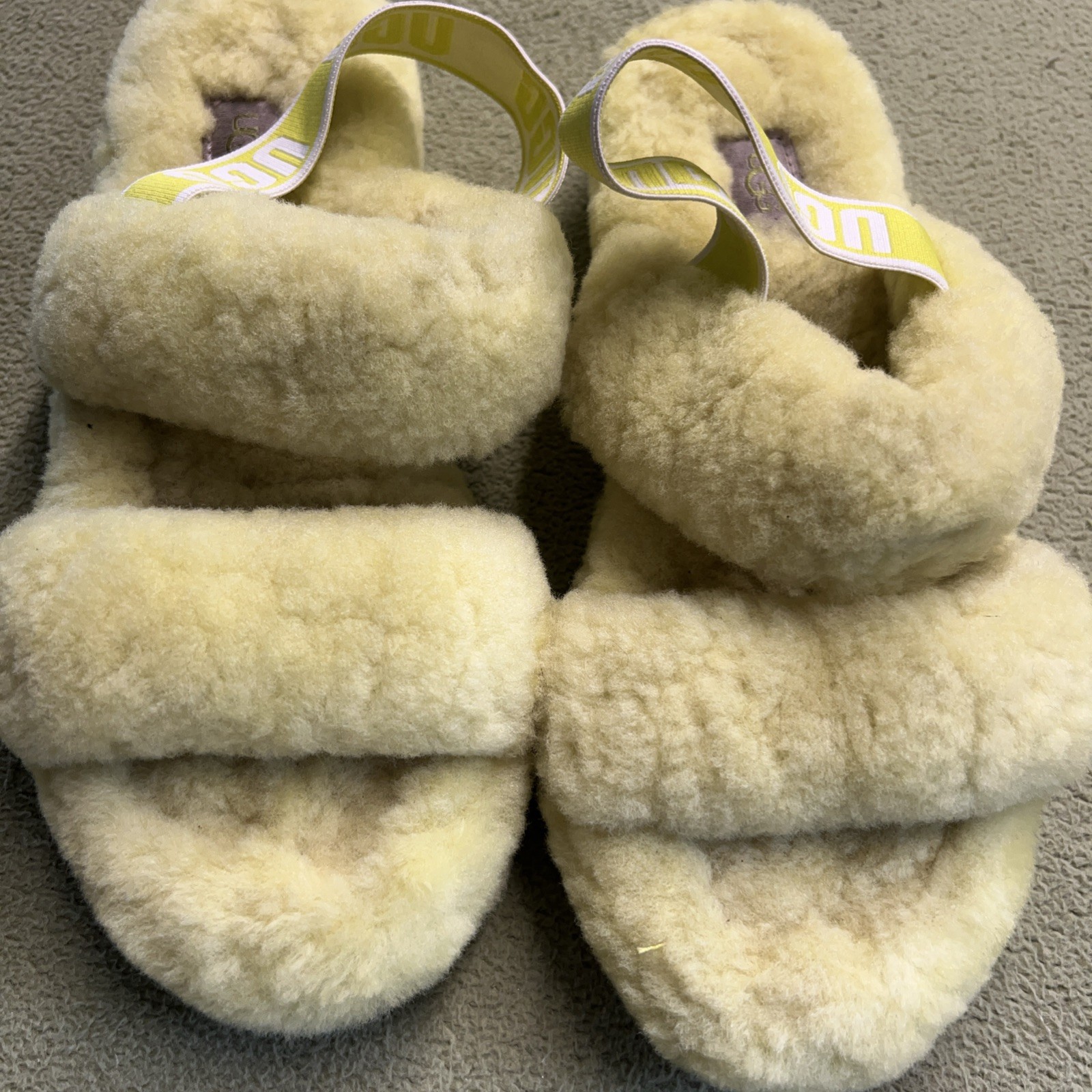 PANTOFOLA D’ORO UGG Fluff Giallo Pelliccia Slides 8 Sandali Grossi Donna Comodi
