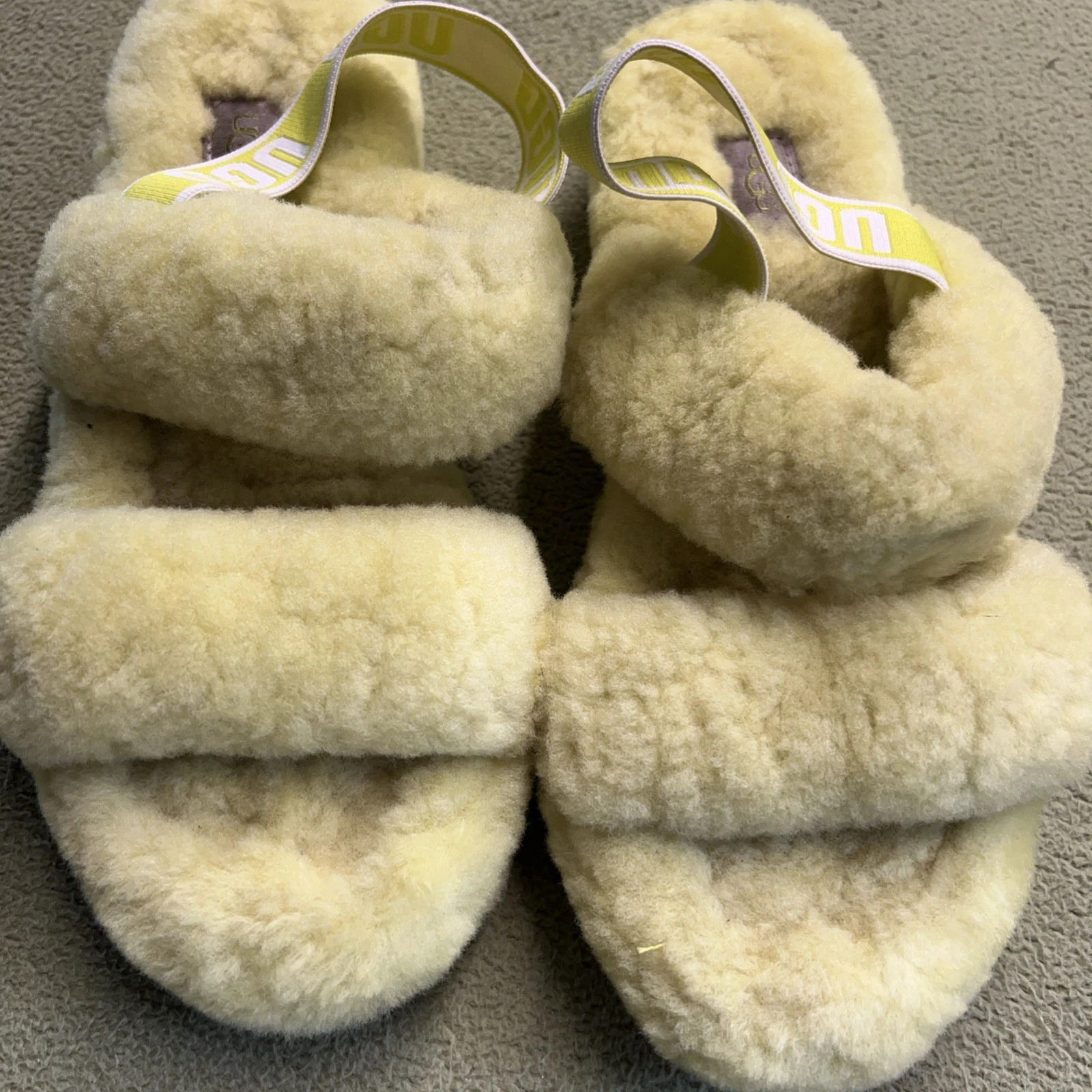 UGG Fluff Giallo Pelliccia Slides 8 Sandali Grossi Donna Comodi