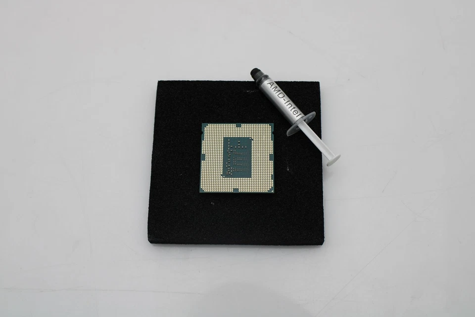 Intel Core i5-4590 Quad Core 3.3GHz LGA1150 CPU Processor SR1QJ & Thermal Grease - Image 2 of 4