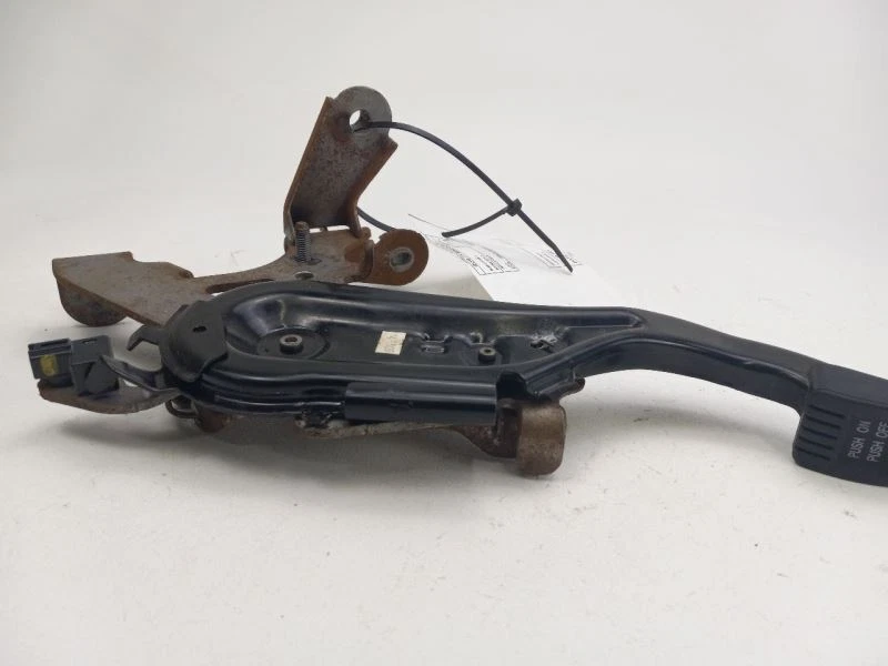 PEDAL FRENO ESTACIONAMIENTO EMERGENCIA PARA MAZDA CX-7 2007 Foto 2 de 4