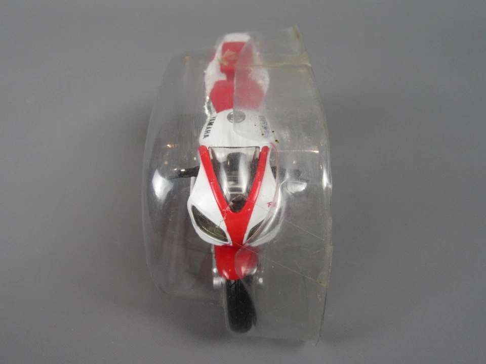 B707 Maisto China Yamaha YZF-R1 Moto De Carreras Roja 1:18 Nuevo En Blister - Imagen 3 de 4