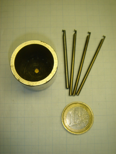 ANCIEN OUTIL POUR DÉTAMPONNER LES CYLINDRES DE MONTRES BRACELETS ET DE POCHES - Picture 5 of 11