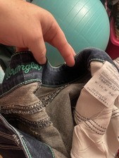 Wrangler Women  s Jeans Excellent Condition Size 9/10 X 30