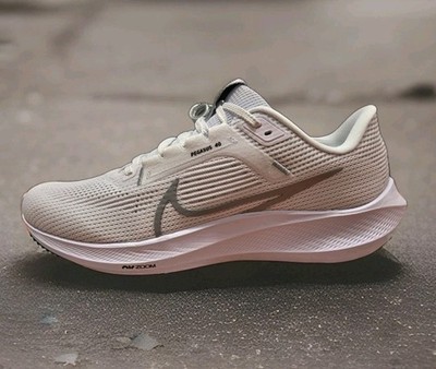 Men's Air Zoom Pegasus 40 Low White Photon Dust - DV3853-102