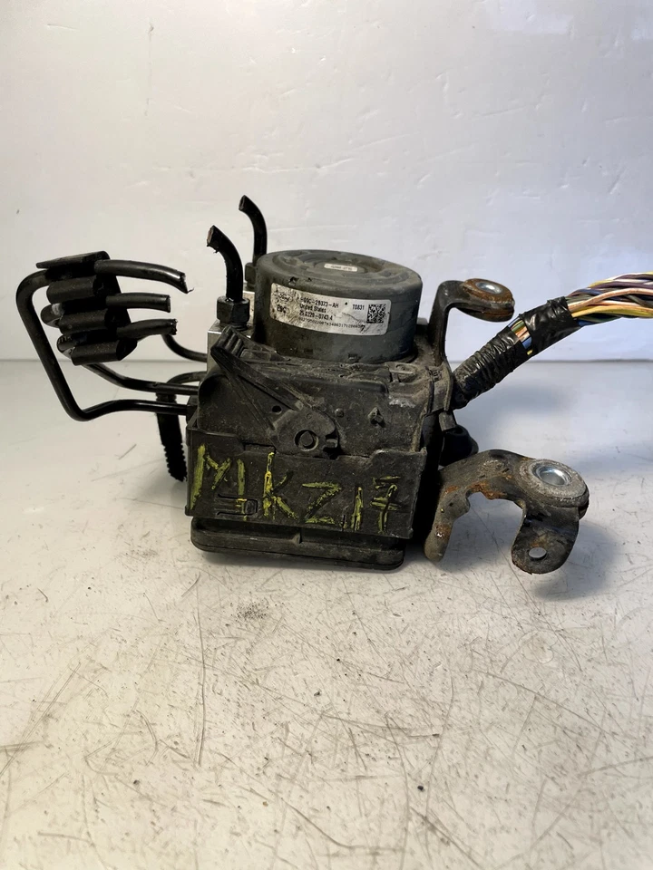 Módulo de bomba de freno ABS antibloqueo Lincoln MKZ 2017-2020 OEM FF4-Q10 Foto 3 de 4