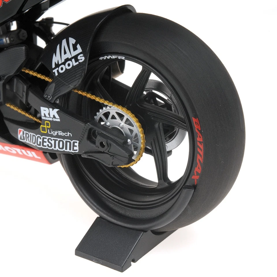 Minichamps 1:12 YAMAHA YZR-M1 MONSTER YAMAHA TECH3 BRADLEY SMITH MOTOGP 2015 - Image 4 of 4