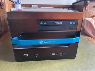 Silverstone SST SG12B V2 (black) Sugo Micro ATX Mini DTX Mini ITX SFF Case