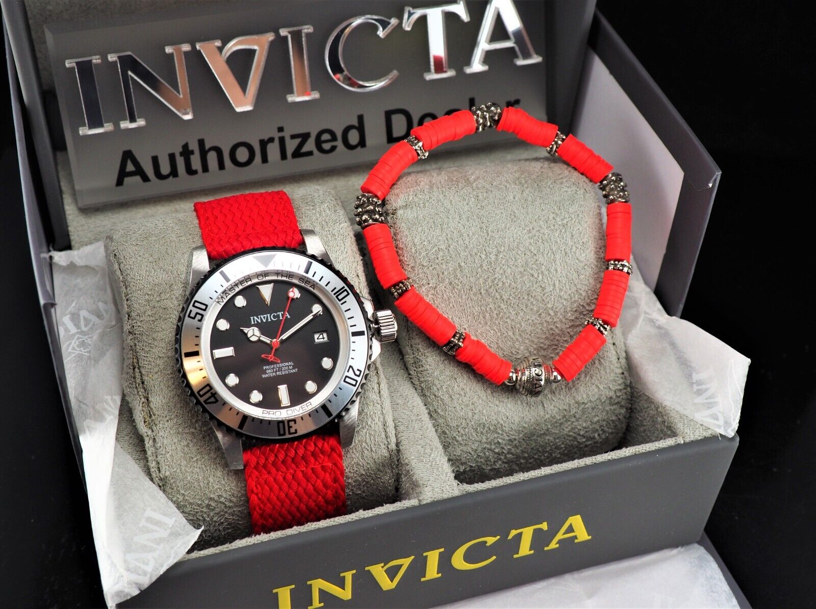 NEW Invicta Men's 44mm PRO DIVER AUTOMATIC Red/Silver Tone Watch W/FREE  BRACELET