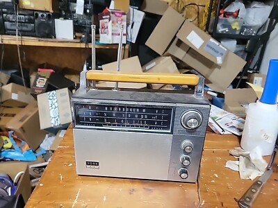 York TR-140 14 Transistor High Fidelity Radio Vintage As Is