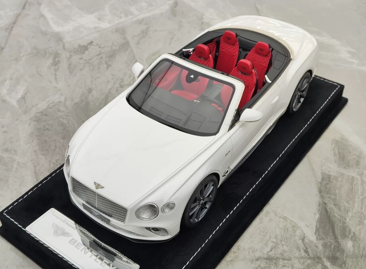 1/18 ベントレーカスタム 2018 Bentley Continental GT Sequin Blue Metallic 1/18