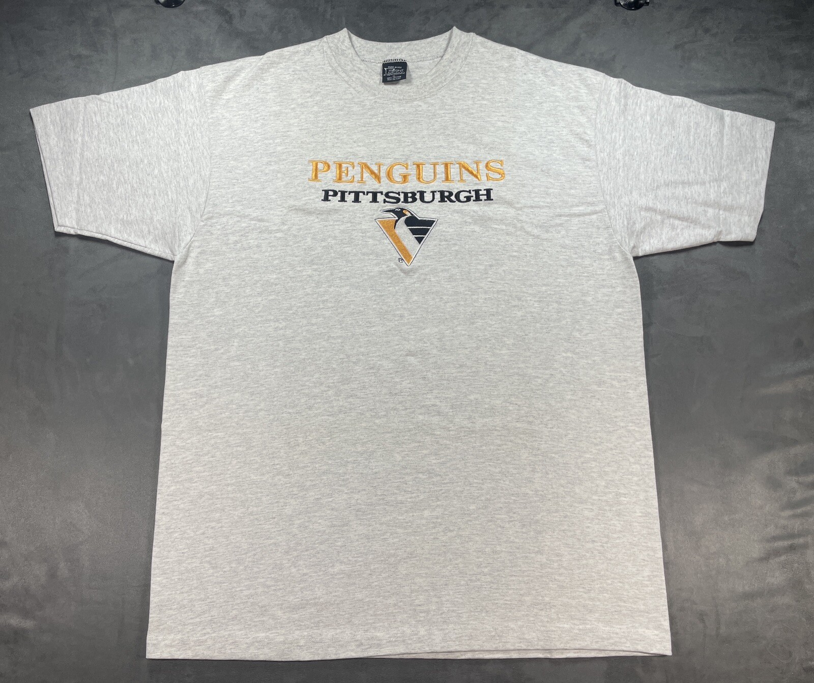 Camicia grigia NUOVA prima fila Pittsburgh Penguins NHL hockey SALEM VINTAGE MADE IN USA XL