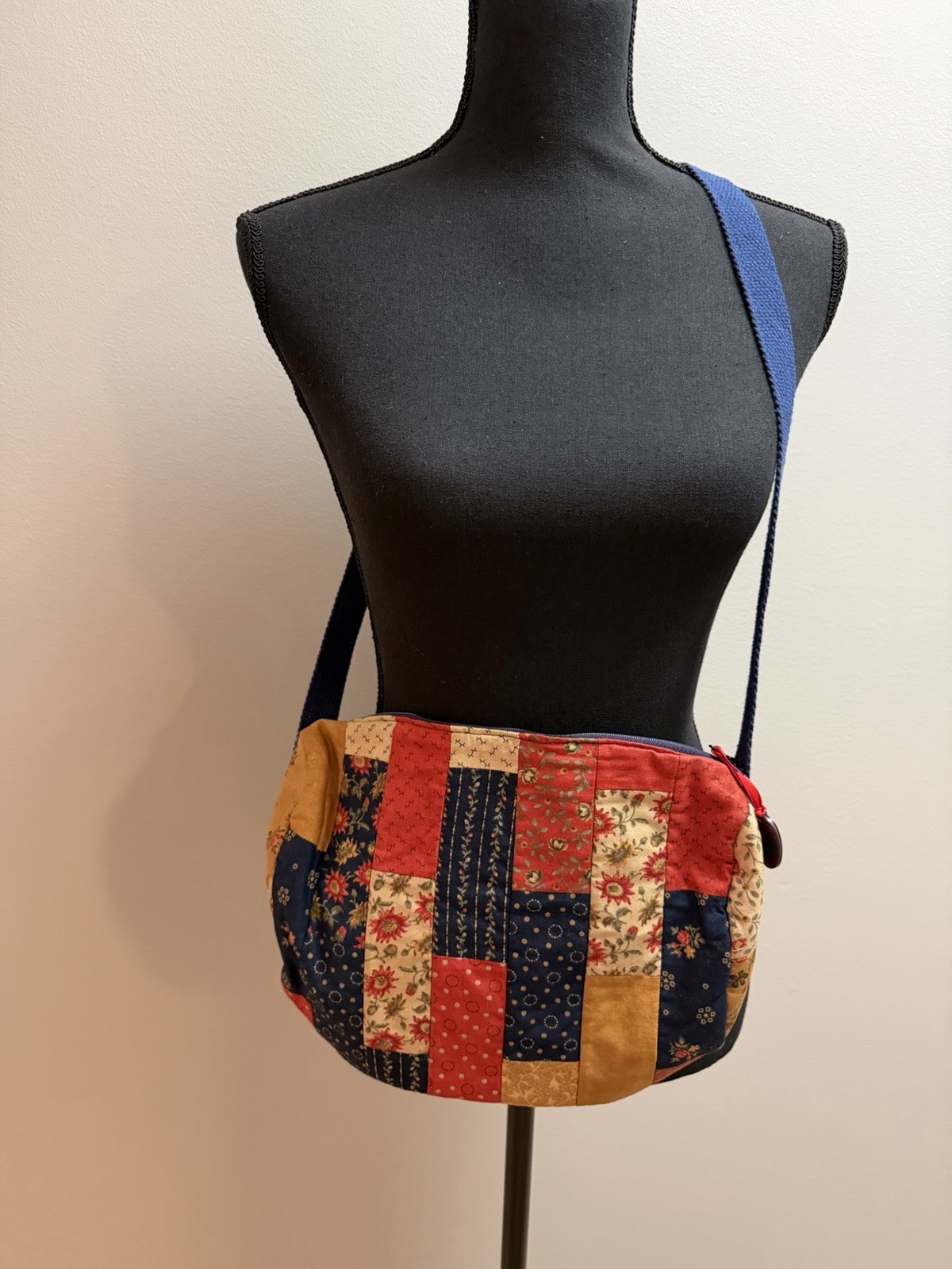 Handmade Patchwork Floral Shoulder Bag Purse Cott… - image 1