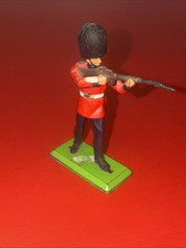 Vintage 1971 Britains LTD Deetail British Soldier Shown Firing Made in England