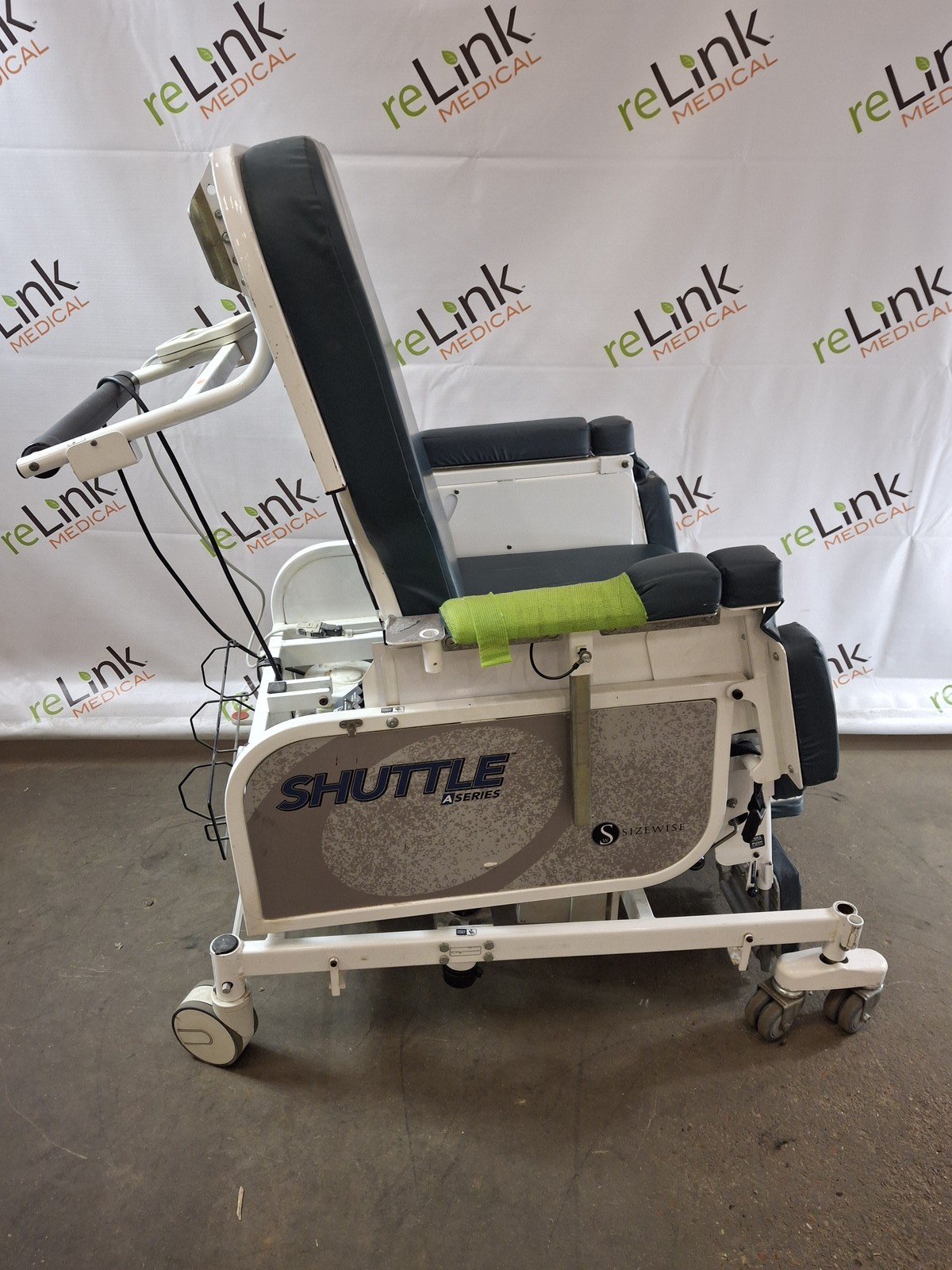 SizeWise 41060000-25" Shuttle A Series Stretcher Chair