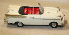 Schuco 5700 Electro Synchromatic Packard, biały, BAGAŻNIK CZĘŚCI ZAMIENNYCH Artykuły hobbystyczne