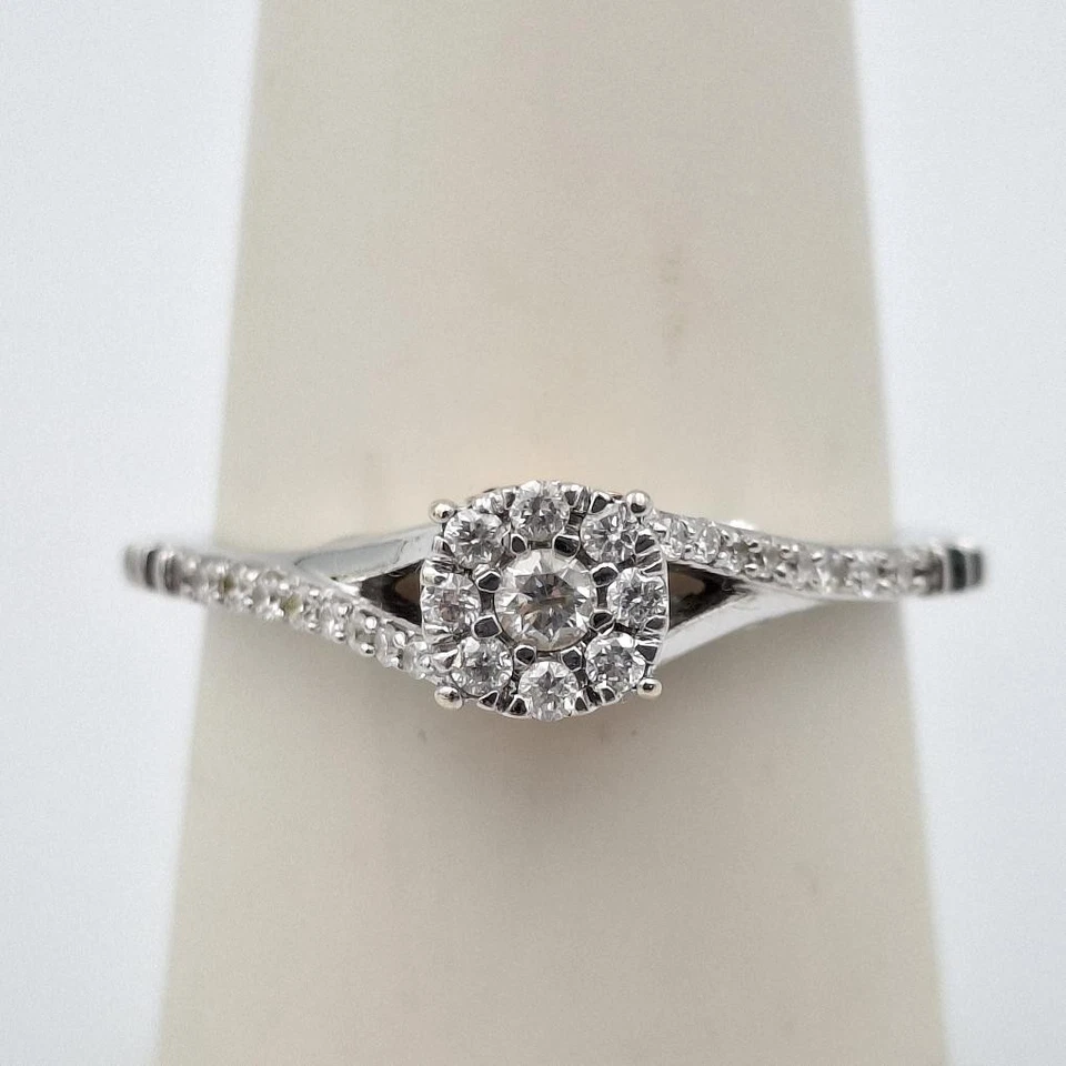 Enchanted Disney Belle 10K 2-Tone Gold 1/5ctw Diamond Promise Ring Size 7 - Image 2 of 4