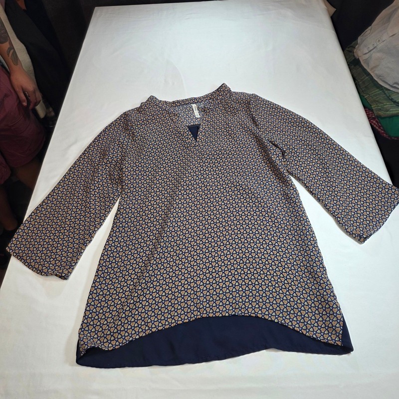 women's extra small Trinity dressy blouse blue peacock pattern