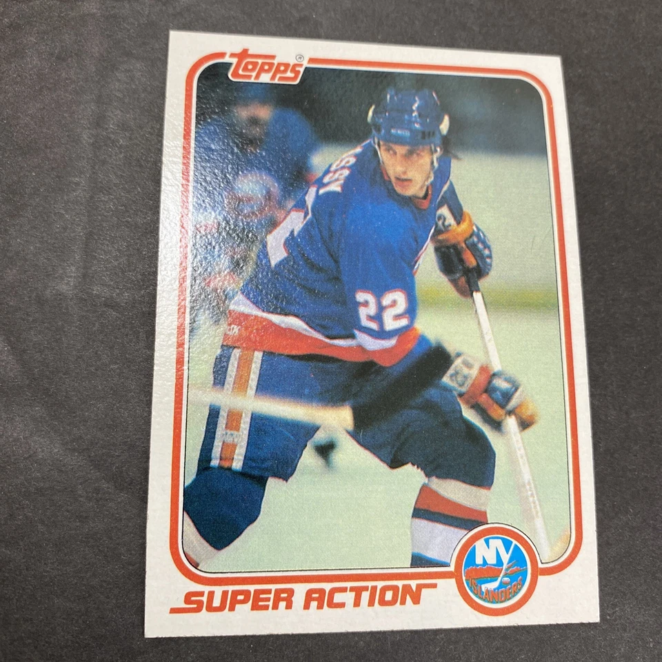 1981-82 Topps Hockey Mike Bossy New York Islanders Card #125 Hall of Famer. - Image 3 of 3
