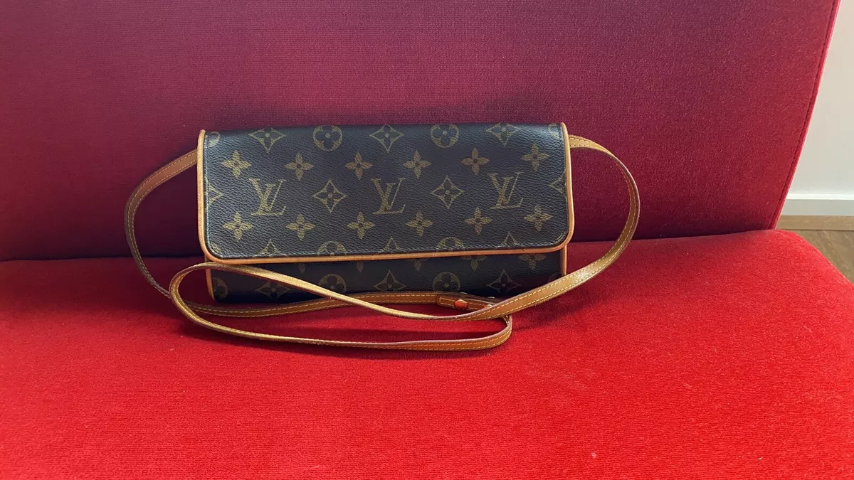 Louis Vuitton monogram twin pochette shoulder/ clutch bag