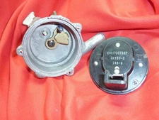 GM Chevrolet Rochester Quadrajet Carburetor choke coil lever Housing NICE!