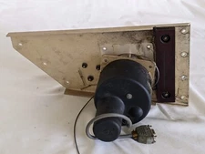 S-TEC Pitch Servo with Mounting Bracket P/N 0108-15-P4