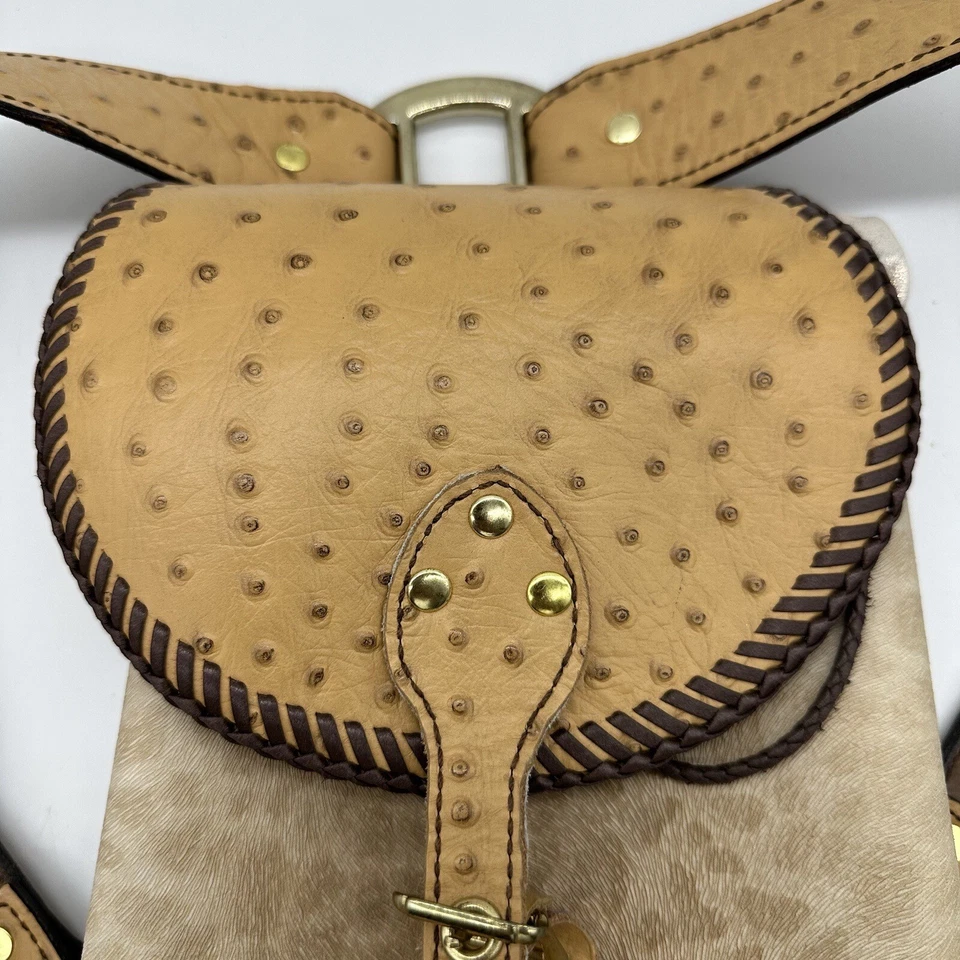 Mochila de mujer Western de cuero de avestruz pequeña con cordón puntada de vaquera Foto 2 de 4