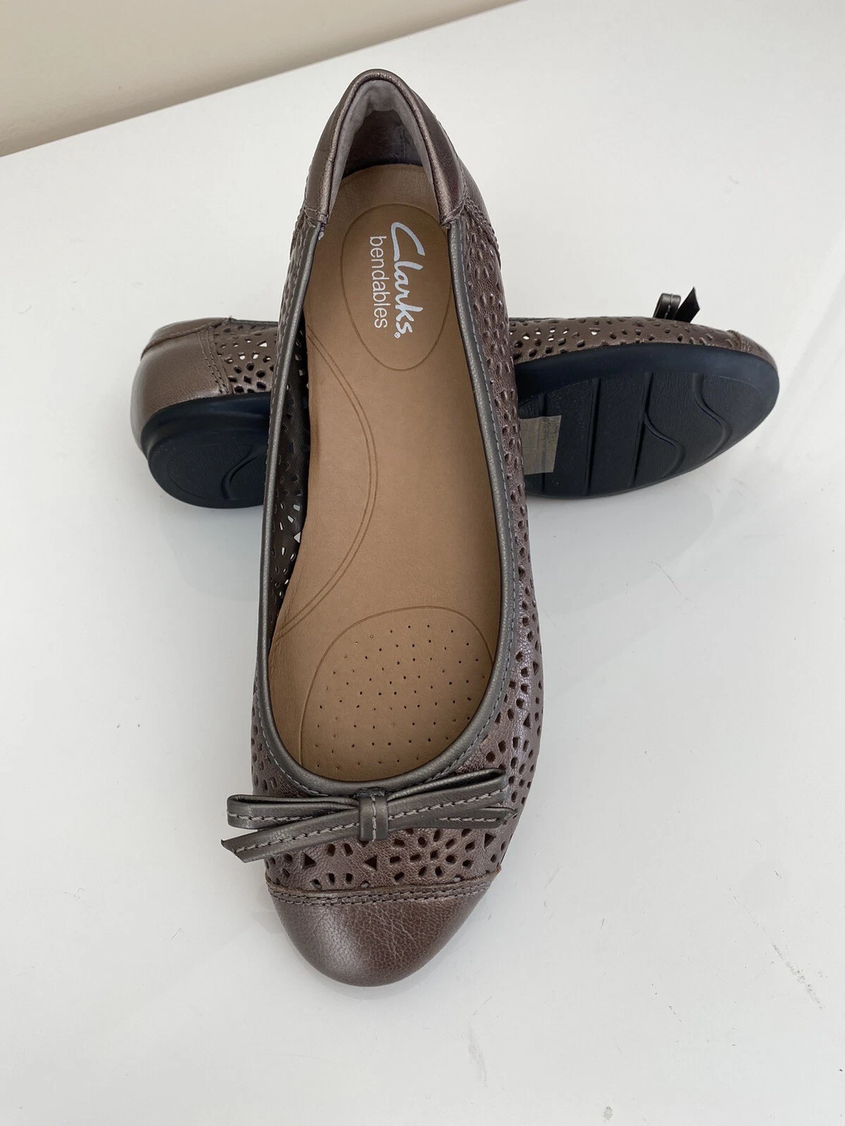 Mocassini slip on pieghevoli Clarks donna peltro fiocco balletto 6 5 W