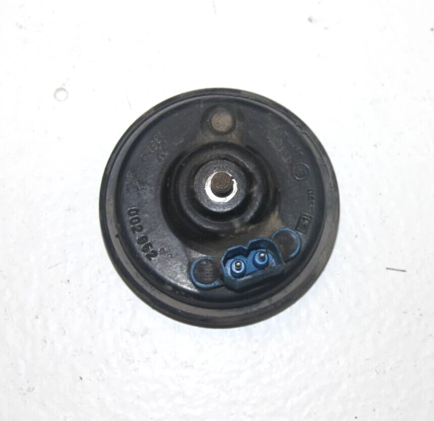 BMW OEM E30 E31 E32 E34 E36 ALARMA BOCINA SIRENA 335HZ HELLA ENCHUFE AZUL 61331379090 Foto 2 de 2