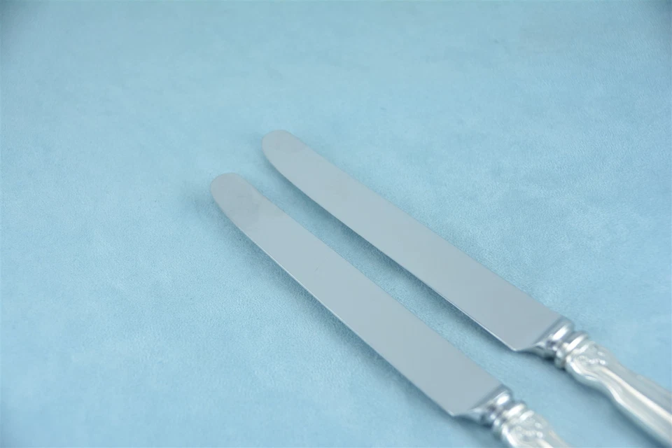 2 Tiffany & Co. Shell & Thread Sterling Silver 9" HH Dinner Knife No Monogram - Image 3 of 4