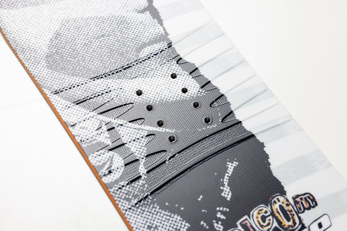 Nitro Ripper Kids x Volcom Kid's All-Mountain Snowboard, 116cm