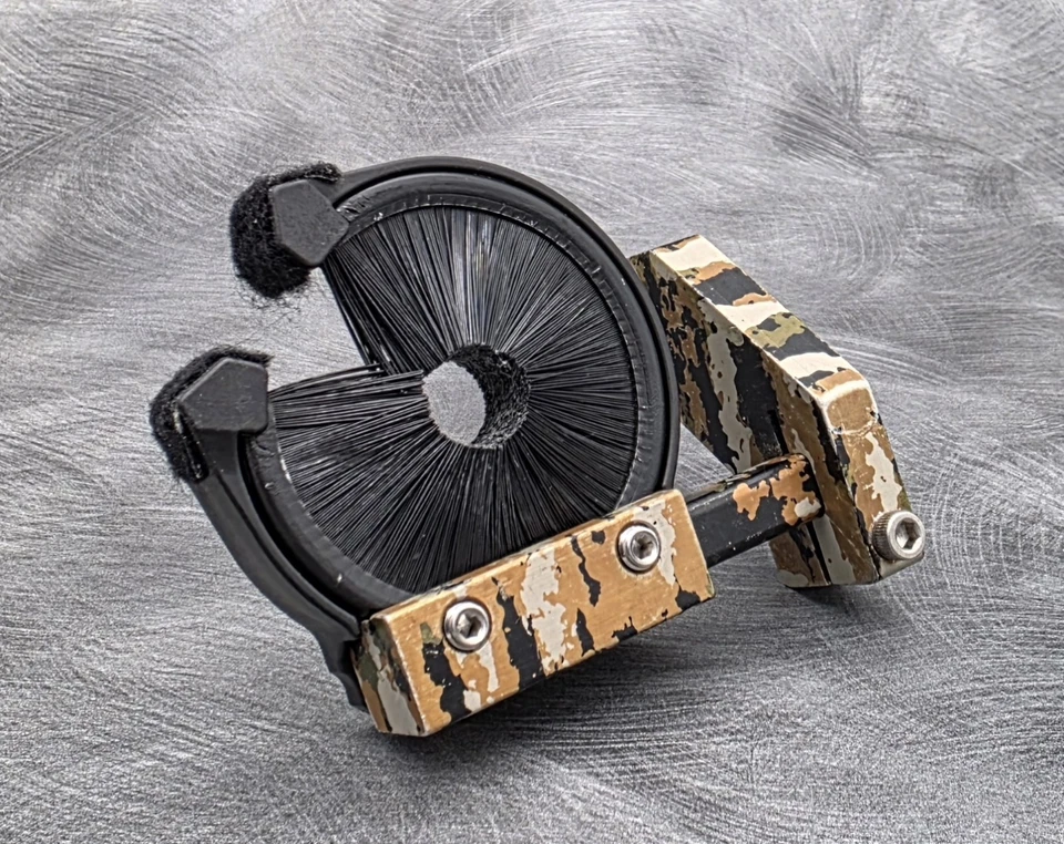 Carolina Archery Whisker Biscuit RH with Upgraded Stainless Steel Hardware  - Image 3 of 4