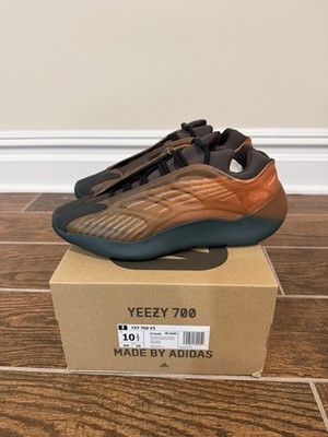 Size 10.5 - Adidas Yeezy 700 V3 Copper Fade