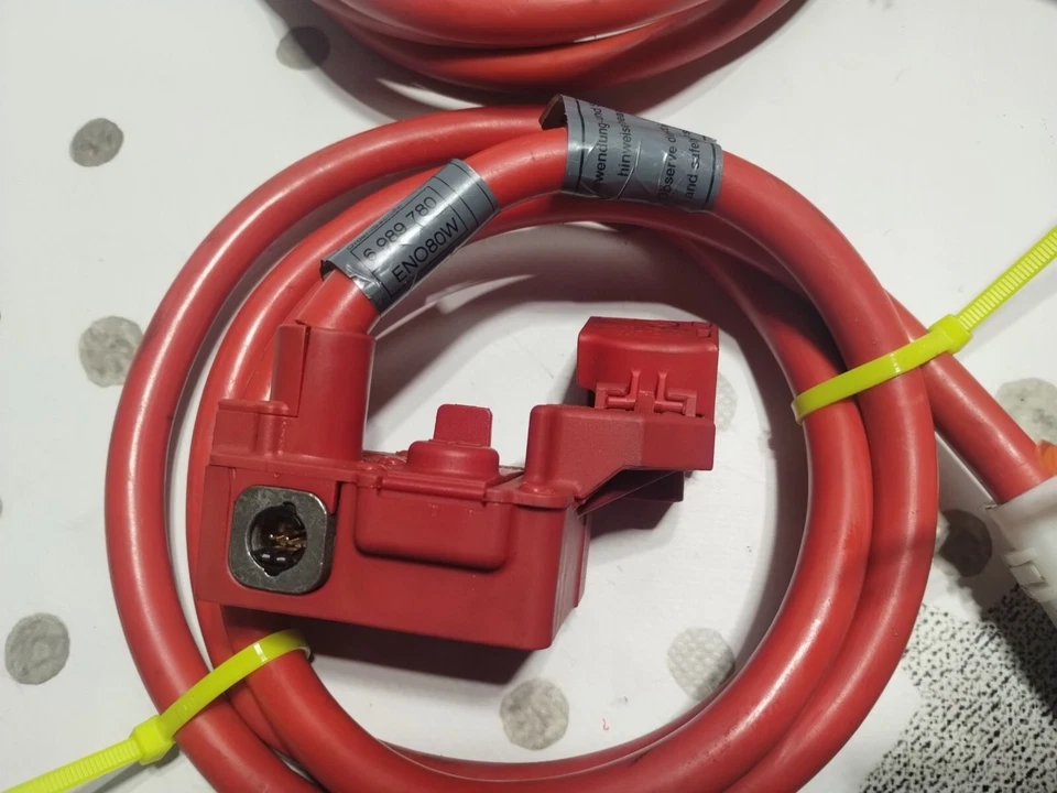 👍2007-2010 CABLE BATERÍA POSITIVO BMW E60 M5 535I 525i 530i 545 528i 550i OEM💯 Foto 2 de 4