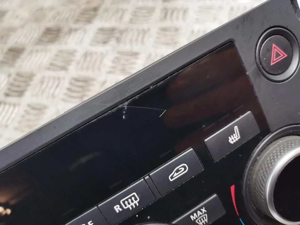 Panel de control climático Land Rover Discovery Sport 2014-2020 Foto 3 de 4