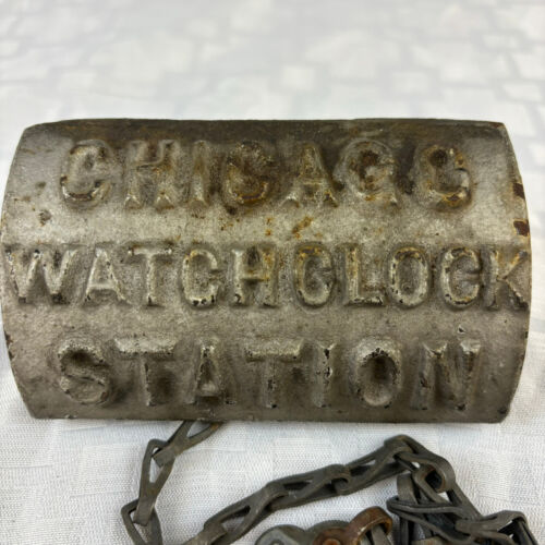 Vintage or Antique Watchman Chicago Watch Clock Station w/Key Cast Iron - Picture 2 of 15