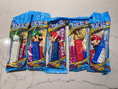 Lot of 5 NEW SEALED Super Mario PEZ Dispensers - Luigi, DK, Yoshi, And 2 Mario