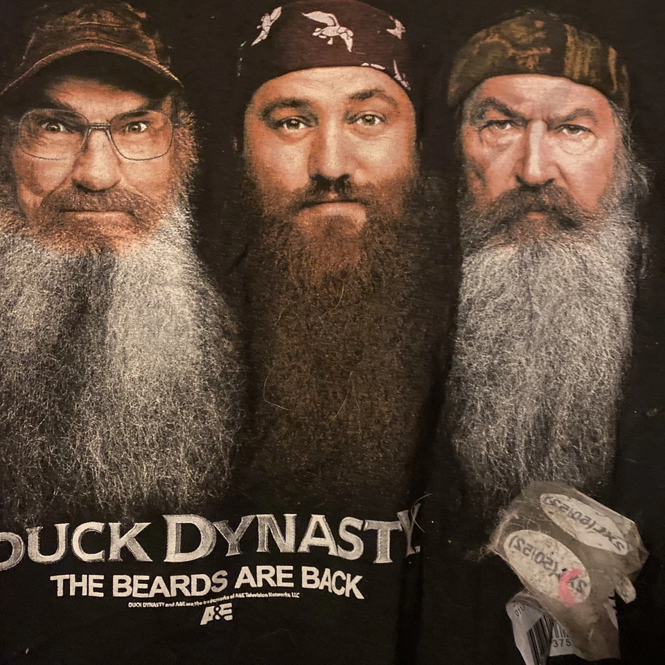 Duck Dynasty Men’s T-shirt Black Beards Are Back Medium Si Jase Phil Robertson - Image 4 of 4