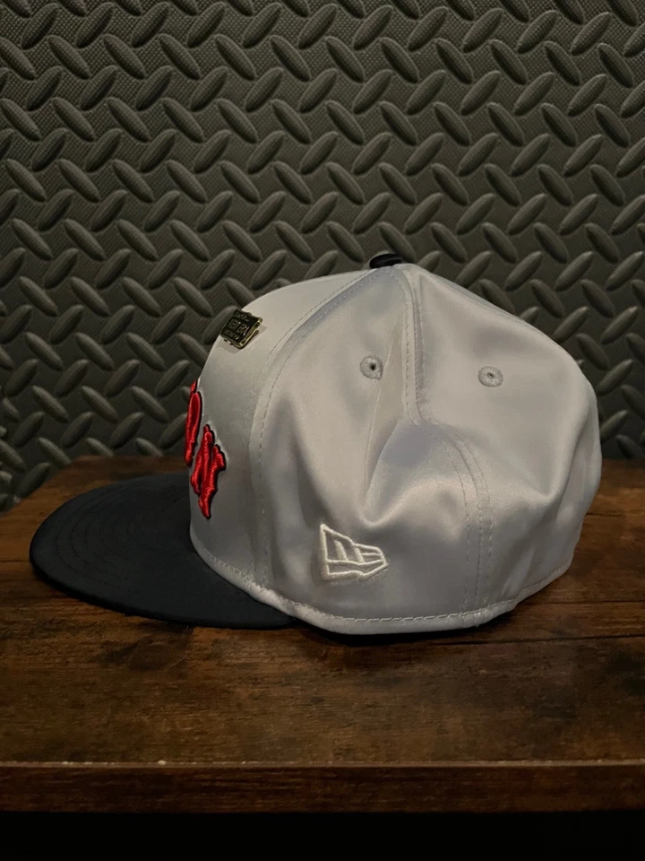 Boston Red Sox New Era 59Fifty Retro Gray Red Black Satin Hat Gold Pin Sz 7 1/4 - Image 3 of 4
