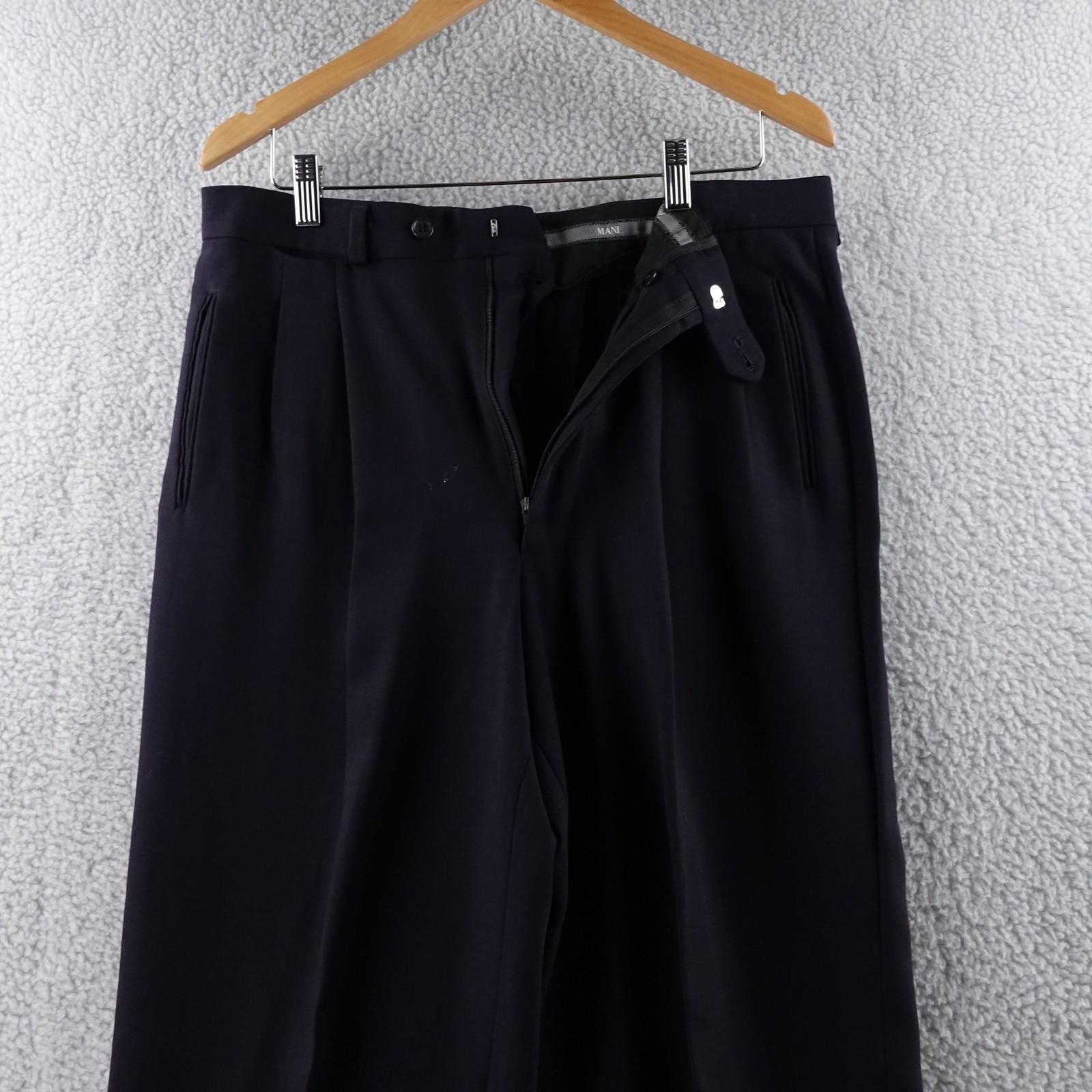 MANI Men's Pleated Dress Pants Navy Blue Formal Trousers Size 32x30