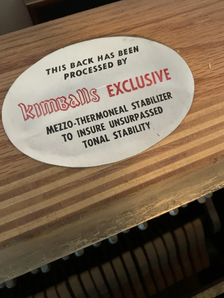 Piano consola vertical Kimball C. 1950 842970 Foto 3 de 4