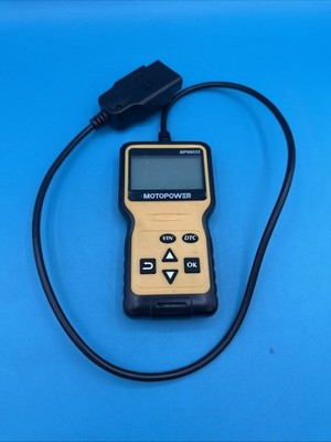 MOTOPOWER MP69033 OBD2 Scanner Universal Car Engine Fault Code Reader