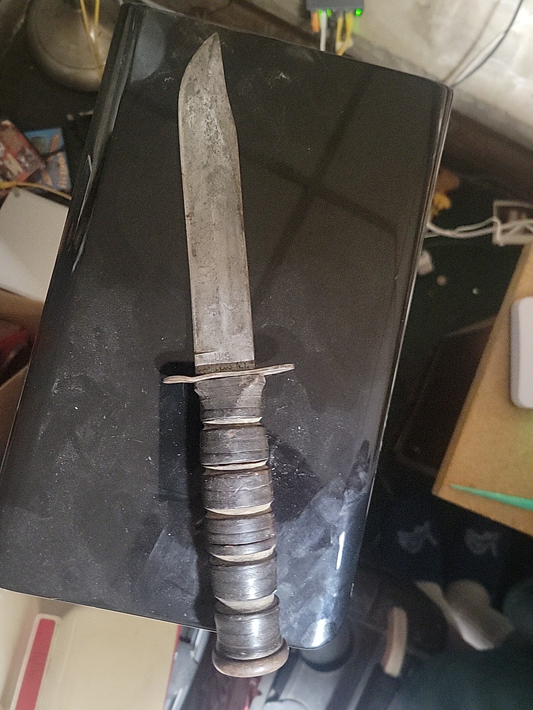 Vietnam War US PILOTS SURVIVAL KNIFE CAMILLUS w LEATHER SHEATH & STONE 1971