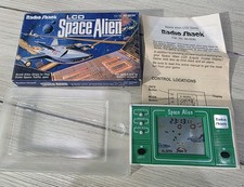 CiB Radio Shack LCD Space Alien Game Electronic Handheld LCD Arcade 60-2230 image