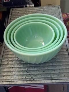 Fire King Set Of 4 Jadeite Swirl Nesting Bowls