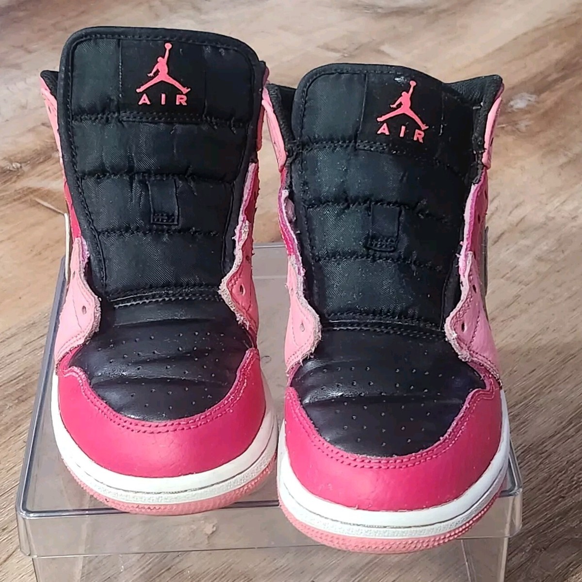Nike Air Jordan 1 Mid GS Sneakers Youth Girls 4Y Coral Chalk Nike Air Jordan 1 Mid GS Sneakers Youth Girls 4Y Coral Chalk